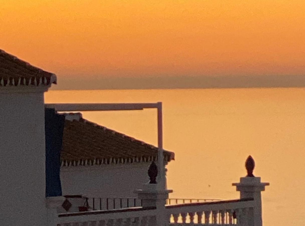 Nerja - Nerja - Beautiful Seaview Apartment เนร์คา ภายนอก รูปภาพ